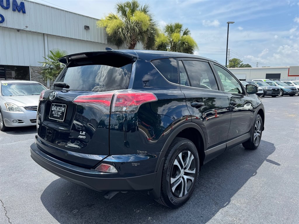 Used 2018 Toyota RAV4 LE w/ All Weather Liner Package AWD/4WD image 8