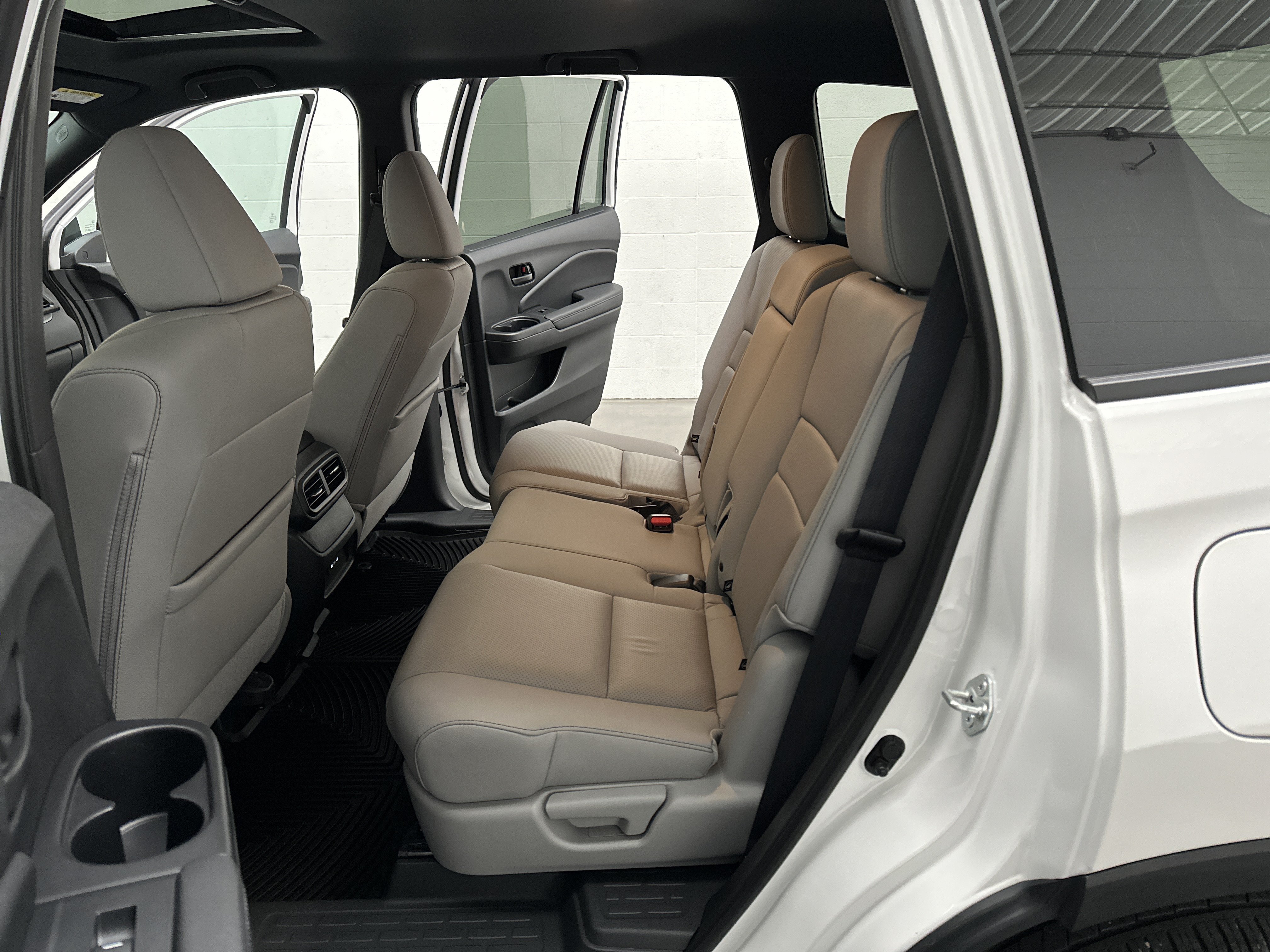 Used 2024 Honda Passport EX-L image 23