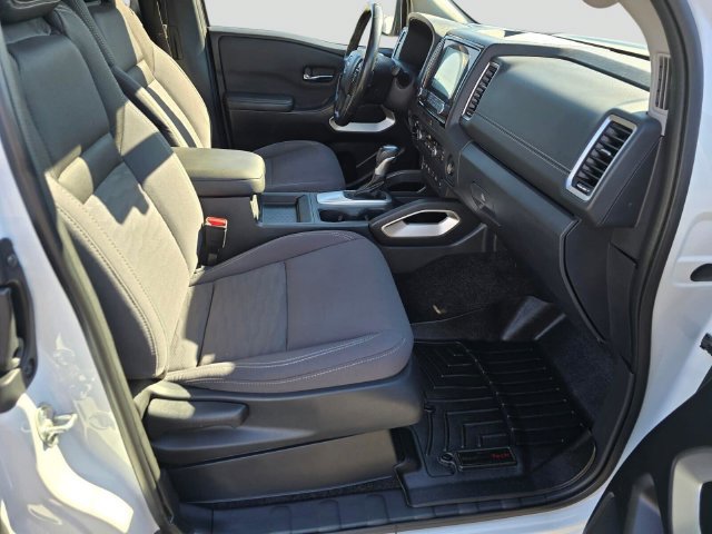 Used 2022 Nissan Frontier SV AWD/4WD image 12