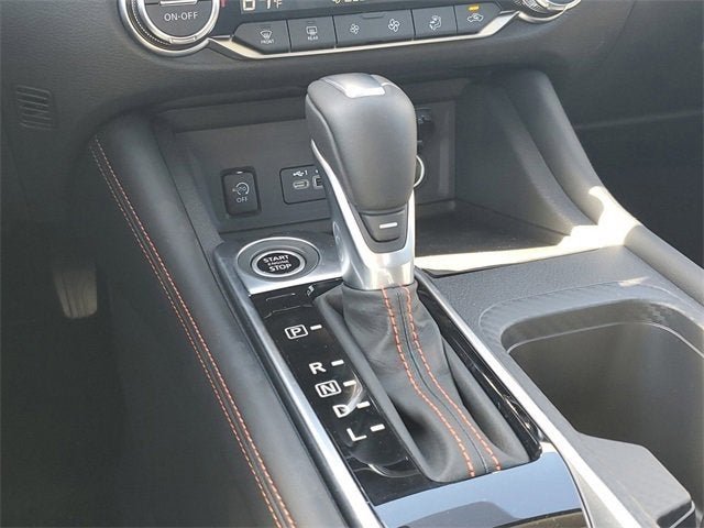 New 2025 Nissan Sentra SR w/ SR Premium Package FWD image 13