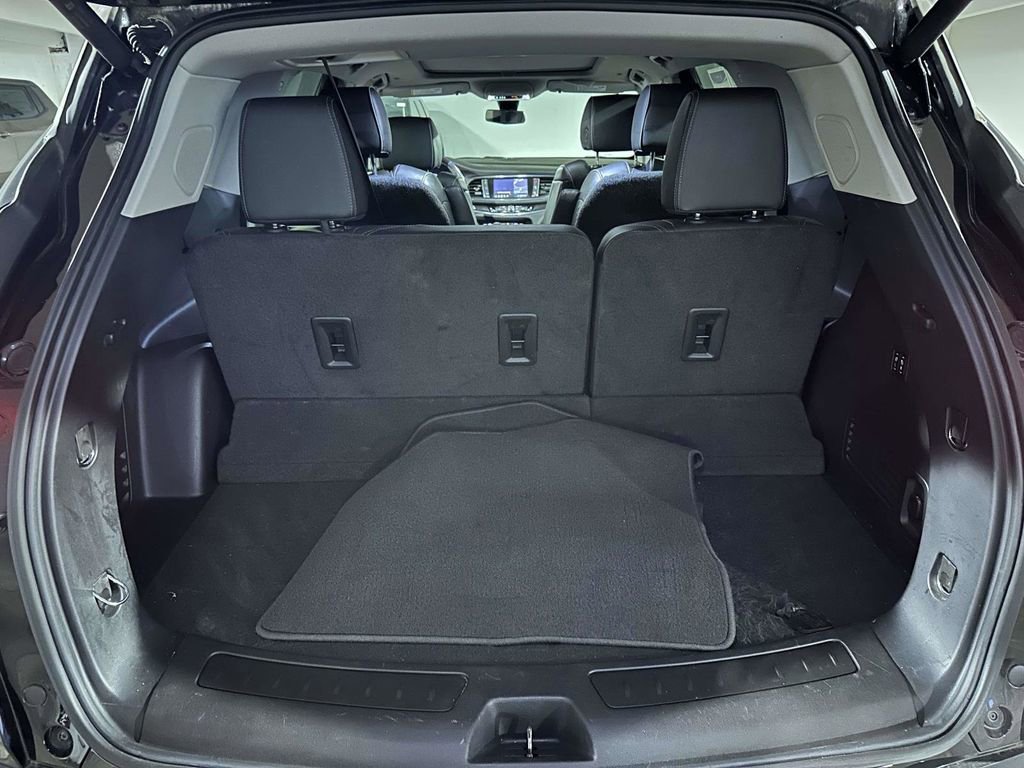 Used 2021 Buick Enclave Avenir w/ Avenir Technology Package image 10