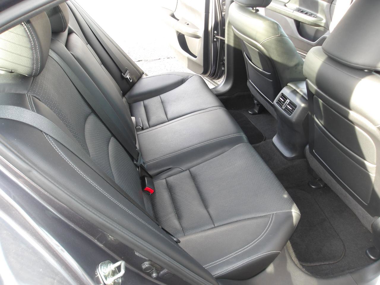 Used 2014 Honda Accord EX-L image 11