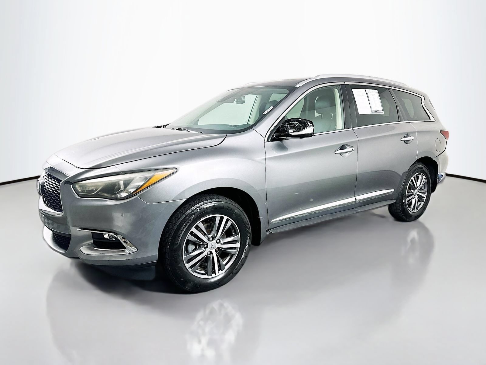 Used 2020 INFINITI QX60 Luxe w/ Essential Package AWD/4WD image 3