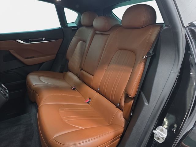 Used 2020 Maserati Levante S AWD/4WD image 13