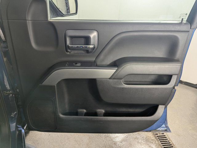 Used 2019 Chevrolet Silverado 1500 LT w/ All Star Edition image 21