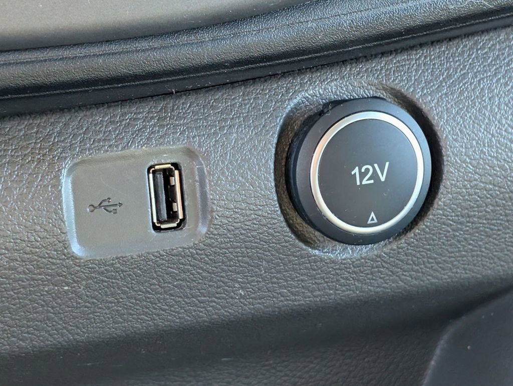 Used 2022 Ford Transit 350 XLT image 34