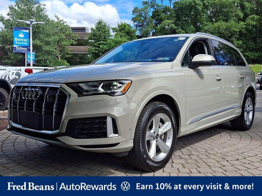 Used 2023 Audi Q7 2.0T Premium w/ Convenience Package AWD/4WD image 3