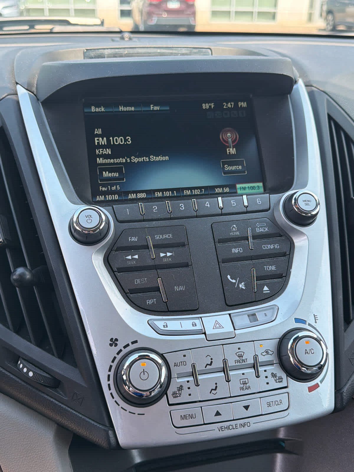 Used 2013 Chevrolet Equinox LTZ AWD/4WD image 11