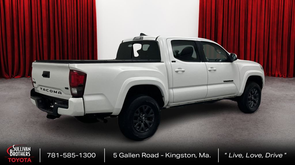 Used 2023 Toyota Tacoma SR5 w/ Technology Package image 5