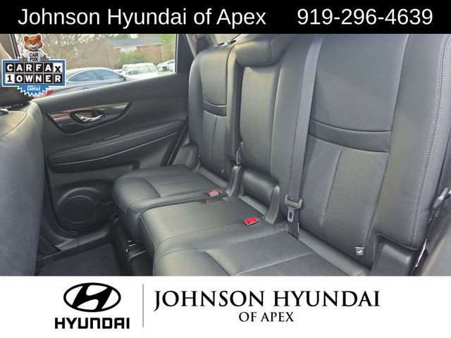 Used 2017 Nissan Rogue SL w/ SL Premium Package image 26