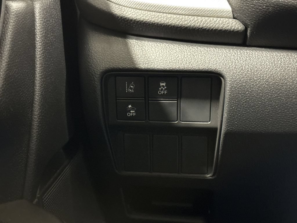 Used 2021 Honda CR-V LX image 18
