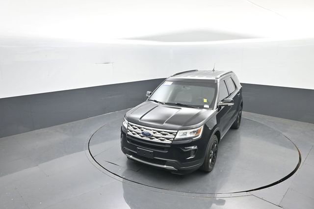 Certified 2018 Ford Explorer XLT w/ Equipment Group 201A AWD/4WD image 26