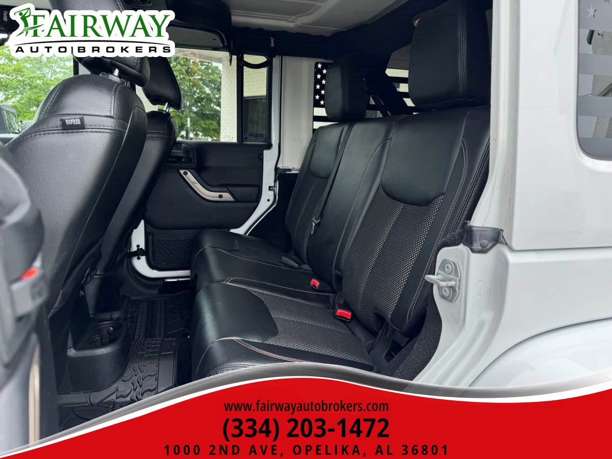 Used 2016 Jeep Wrangler Unlimited Sahara image 11