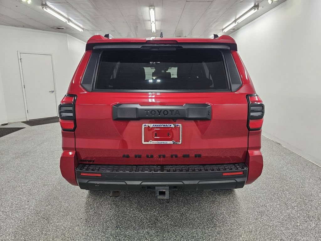 Used 2025 Toyota 4Runner SR5 AWD/4WD image 5