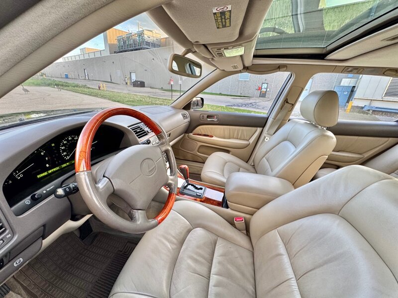 Used 2000 Lexus LS 400 RWD image 16