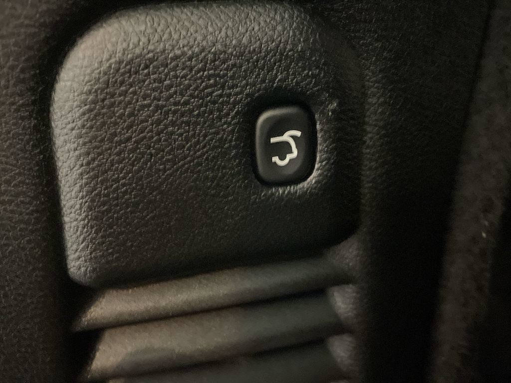 Used 2025 Dodge Durango R/T w/ Blacktop Package AWD/4WD image 31