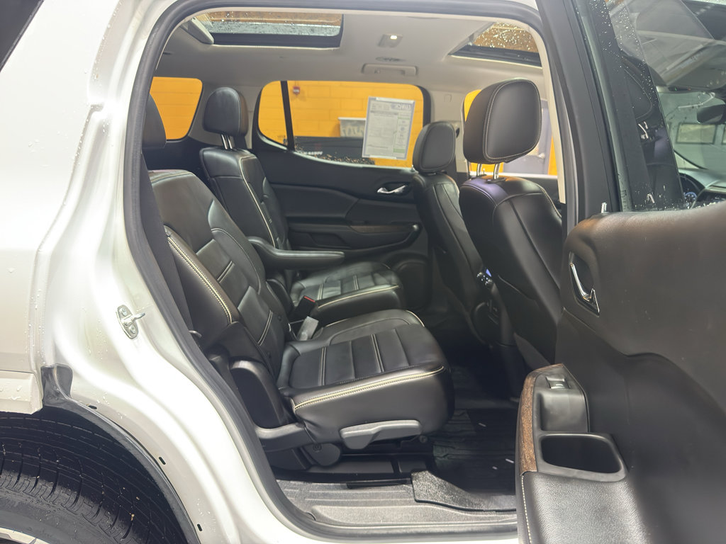Used 2020 GMC Acadia Denali w/ GMC Pro Grade Package image 21