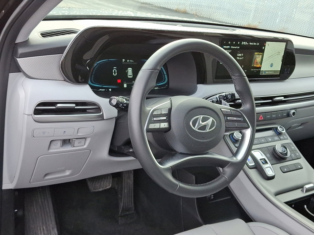 Used 2025 Hyundai Palisade SEL image 24