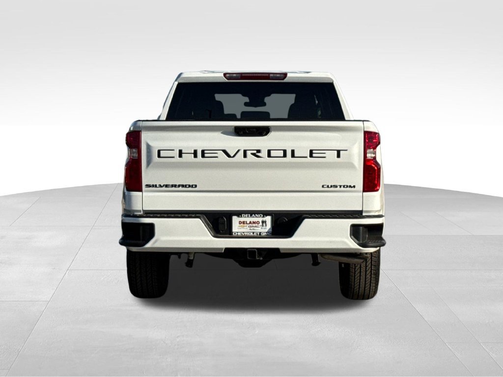 New 2026 Chevrolet Silverado 1500 Custom w/ LPO, Dark Essentials Package RWD image 4