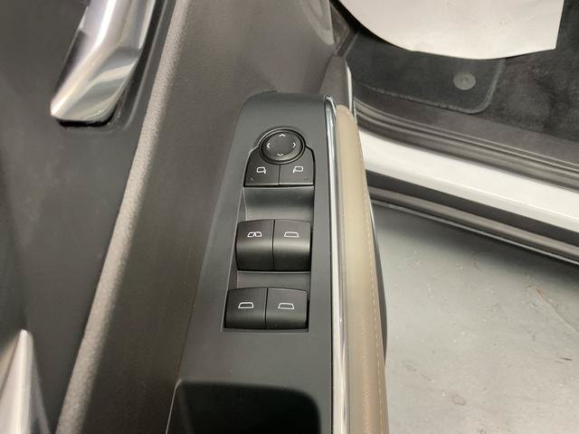 Used 2026 GMC Acadia Elevation FWD image 18