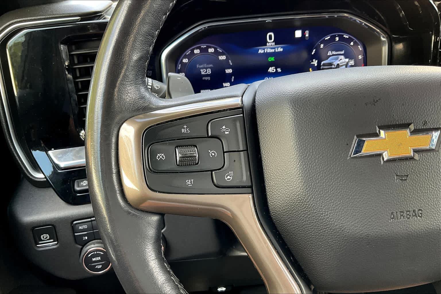 Used 2023 Chevrolet Silverado 1500 High Country w/ High Country Premium Package AWD/4WD image 34