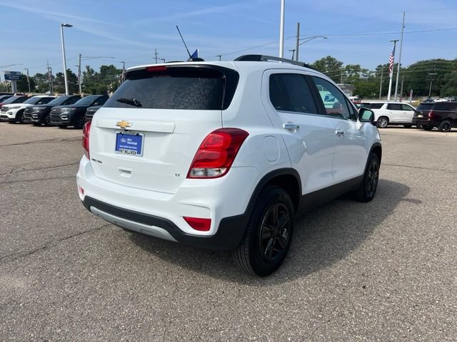 Used 2018 Chevrolet Trax LT w/ LT Convenience Package AWD/4WD image 4