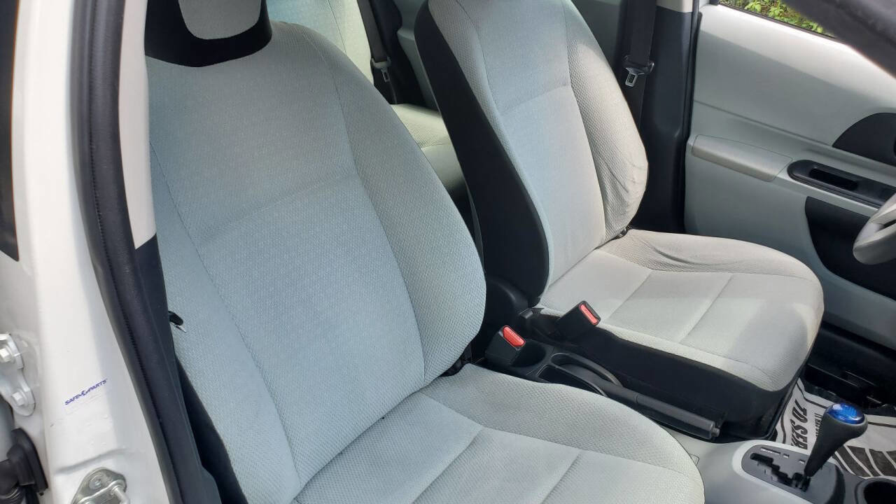 Used 2012 Toyota Prius C One image 15