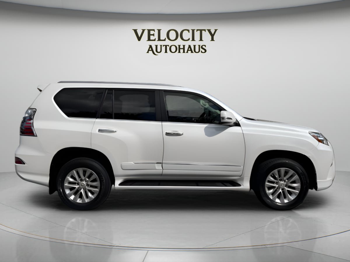 Used 2017 Lexus GX 460 Premium w/ Premium Package AWD/4WD image 8