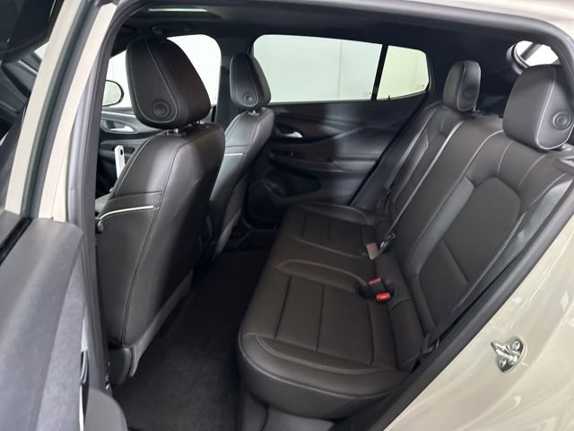 Used 2026 Buick Envista Sport Touring w/ Studio Series image 25