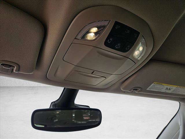 Used 2023 Chrysler Pacifica Touring-L FWD image 19