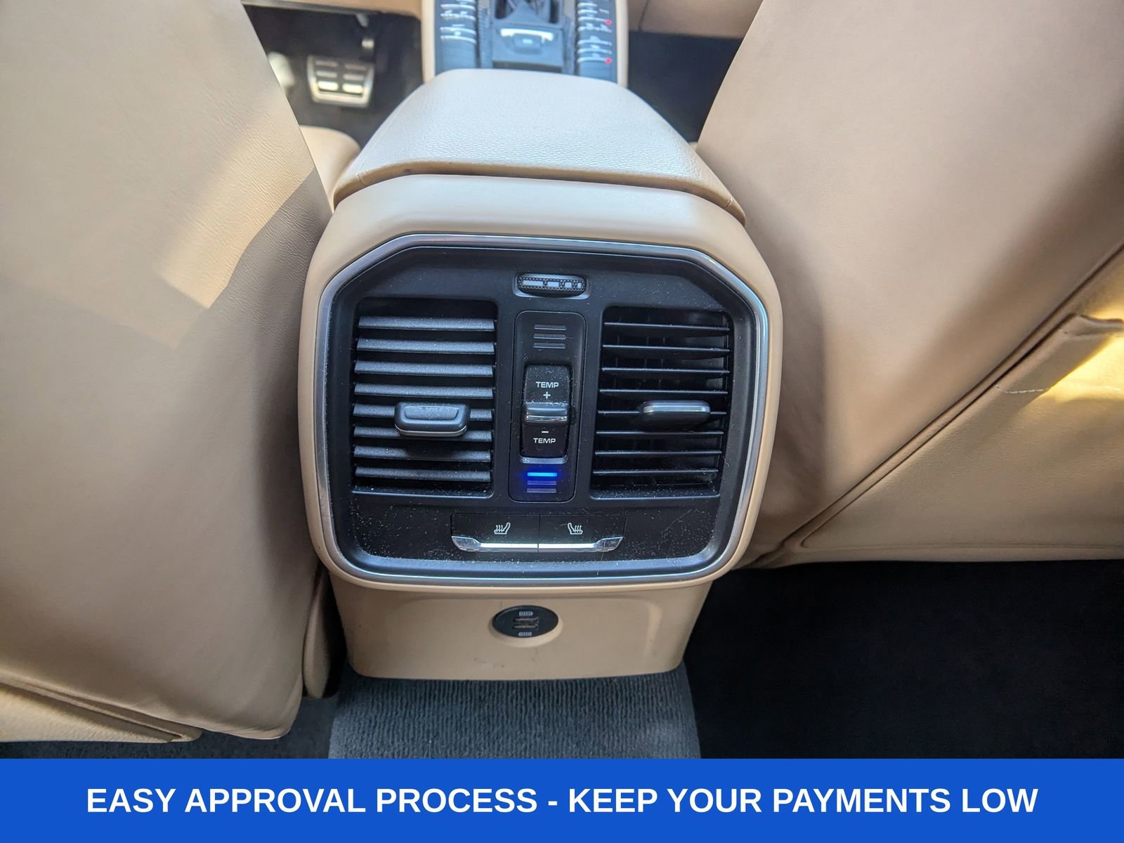 Used 2018 Porsche Macan image 16