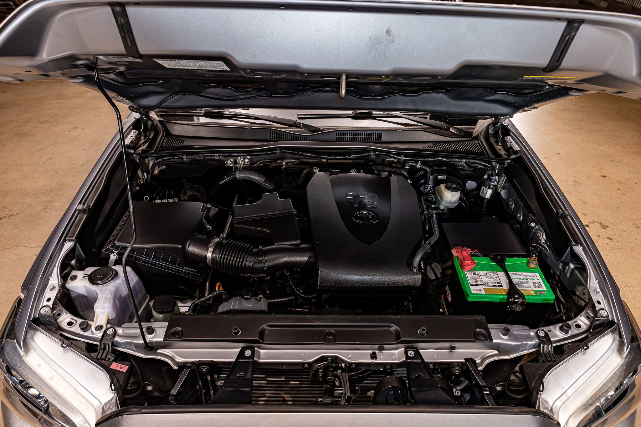 Used 2017 Toyota Tacoma TRD Sport w/ Tow Package (A/T) image 27