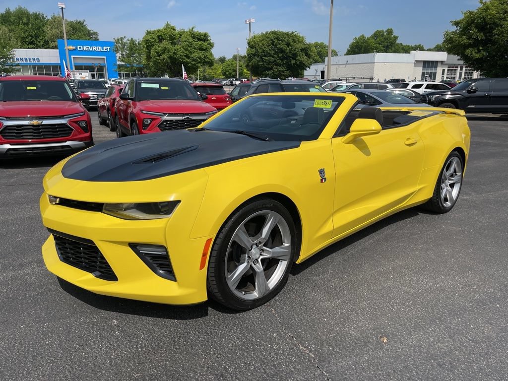 Used 2018 Chevrolet Camaro SS RWD image 3