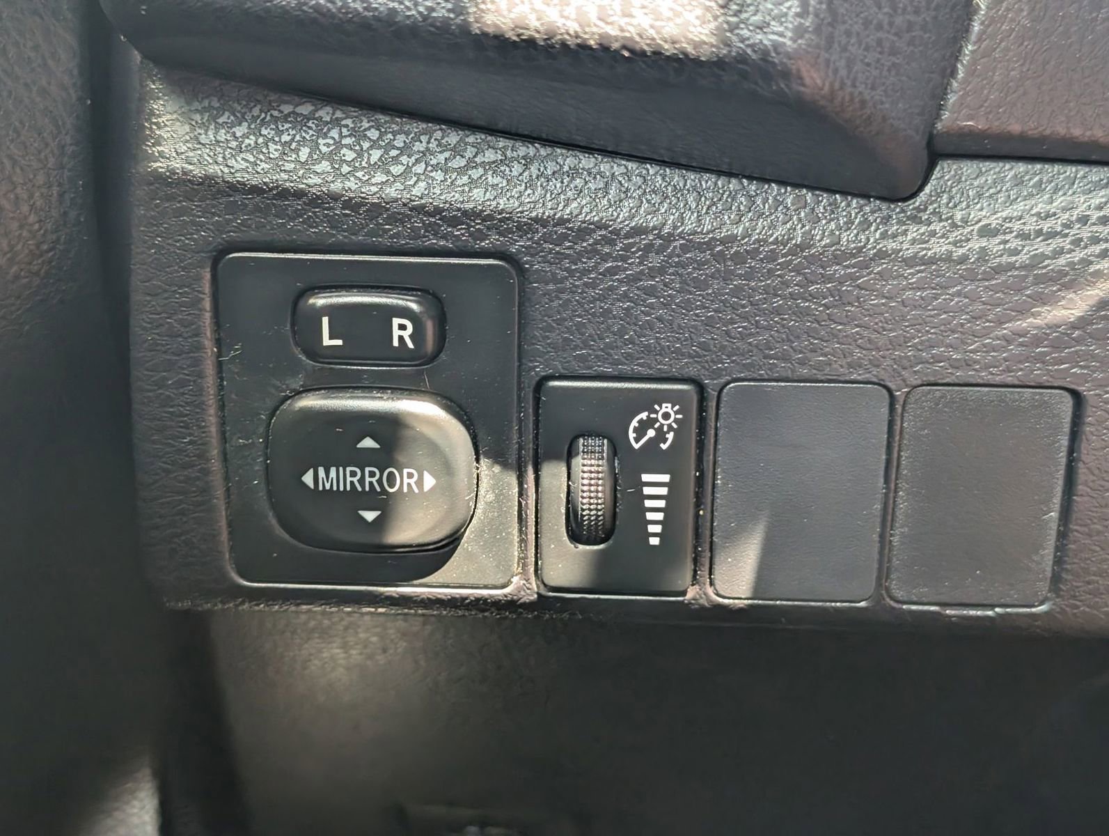 Used 2016 Toyota Corolla S FWD image 12