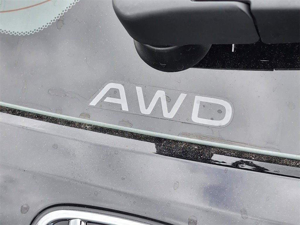 Used 2025 Honda HR-V LX image 7