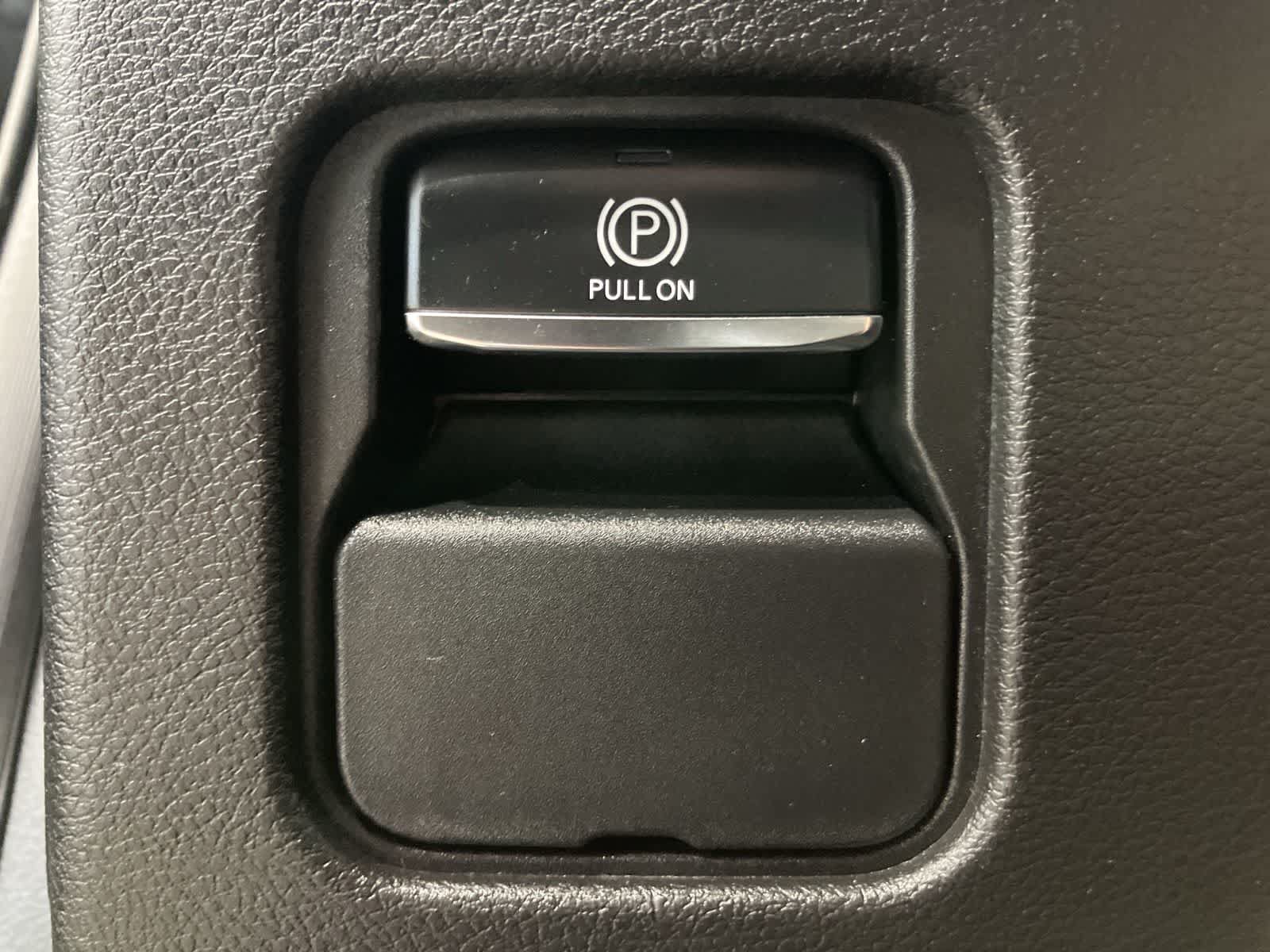 Used 2024 Jeep Wagoneer Series III AWD/4WD image 16