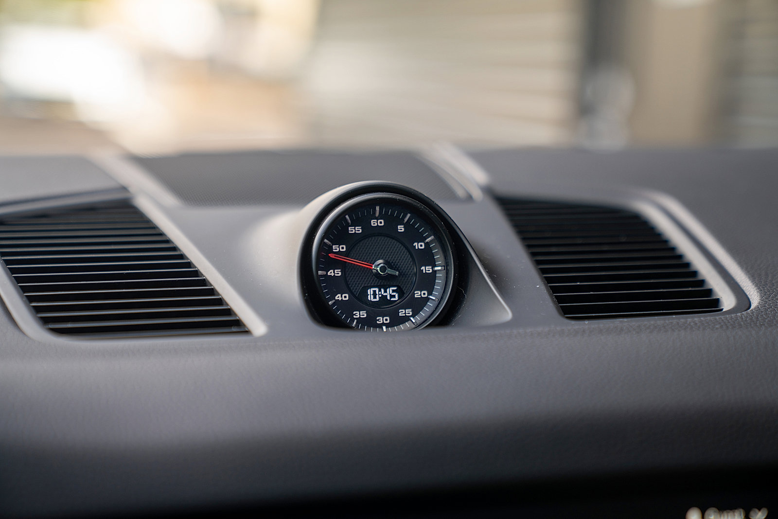 Certified 2022 Porsche Cayenne Coupe image 12