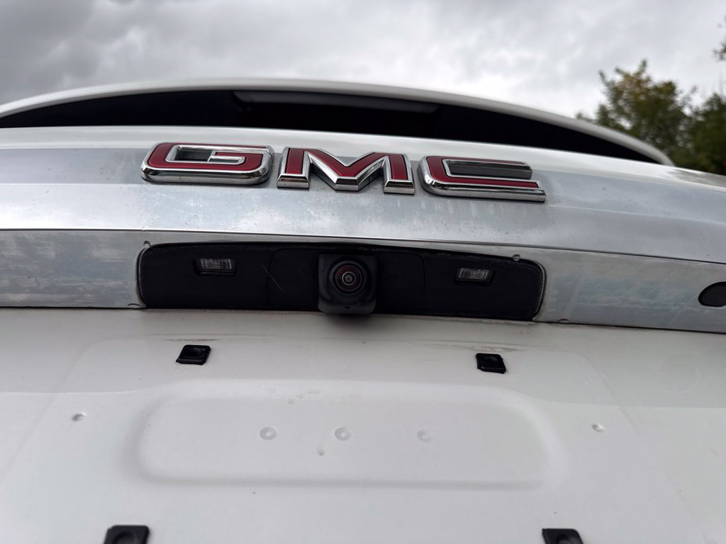 Used 2022 GMC Yukon Denali AWD/4WD image 15