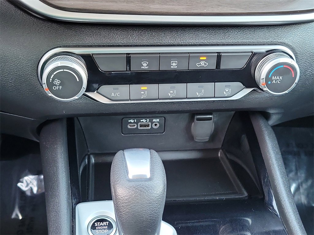 Used 2024 Nissan Altima 2.5 SV image 11