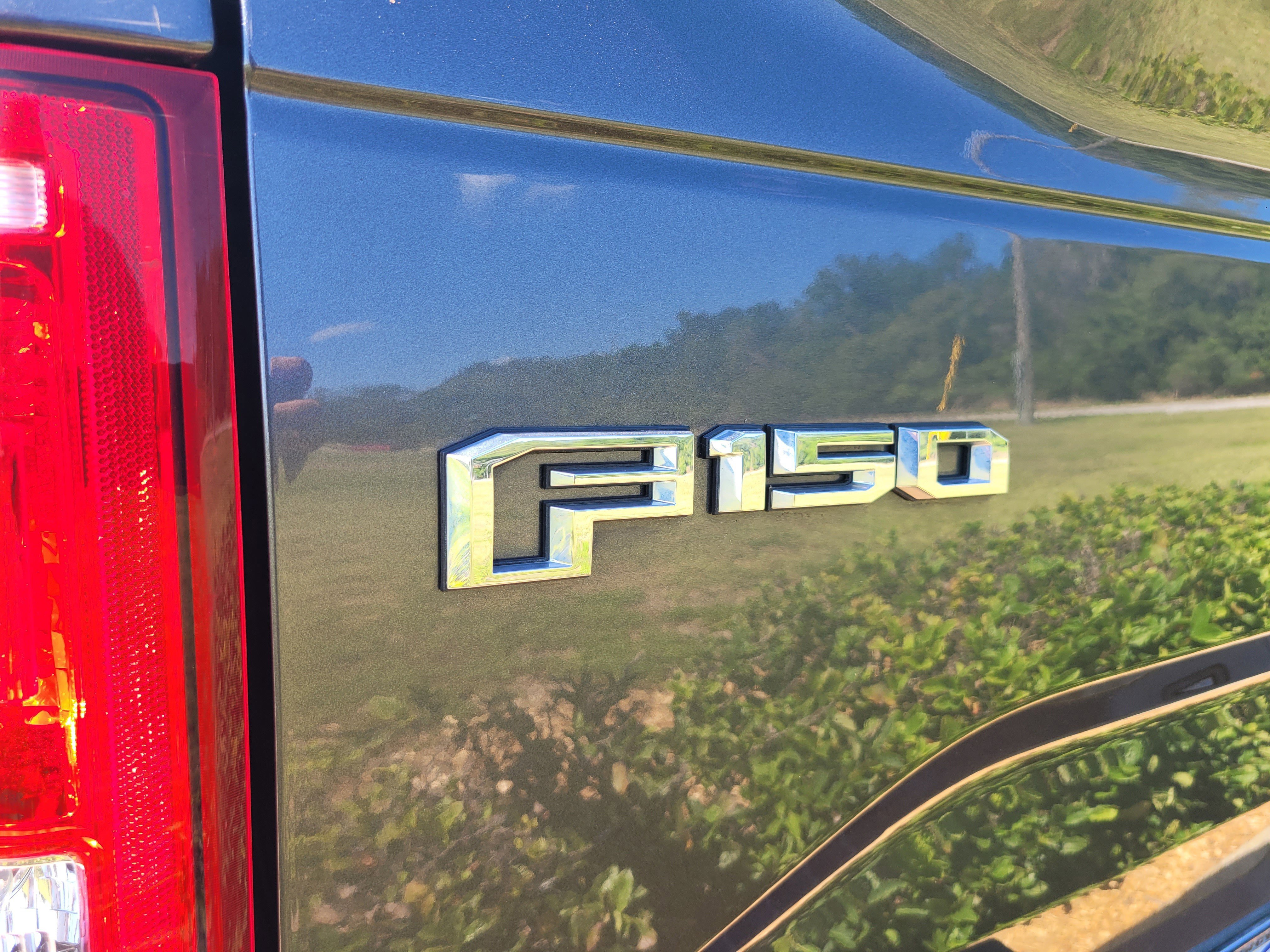 Used 2016 Ford F150 XLT w/ Trailer Tow Package AWD/4WD image 8