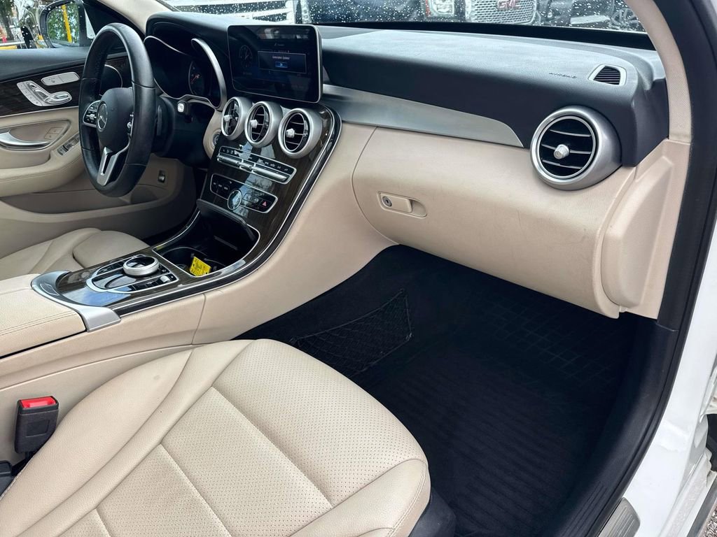 Used 2019 Mercedes-Benz C 300 Sedan image 14