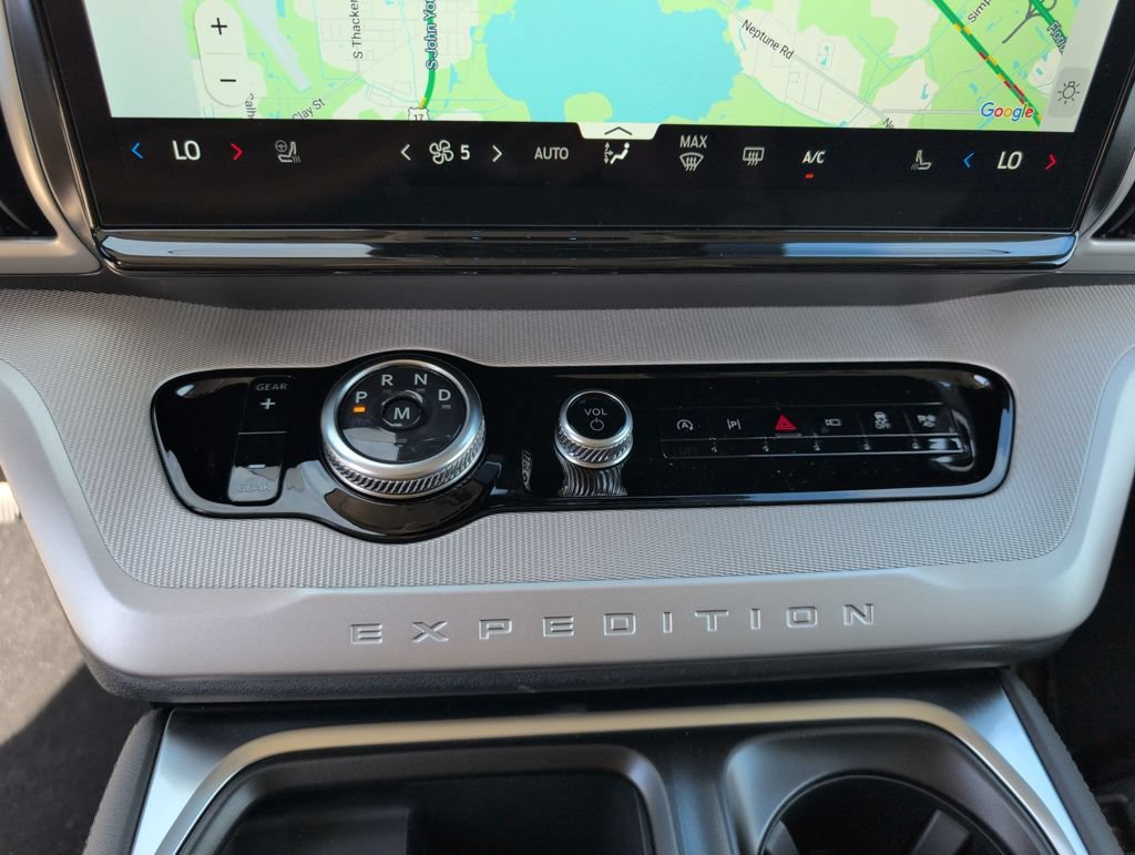 New 2026 Ford Expedition Active RWD image 26