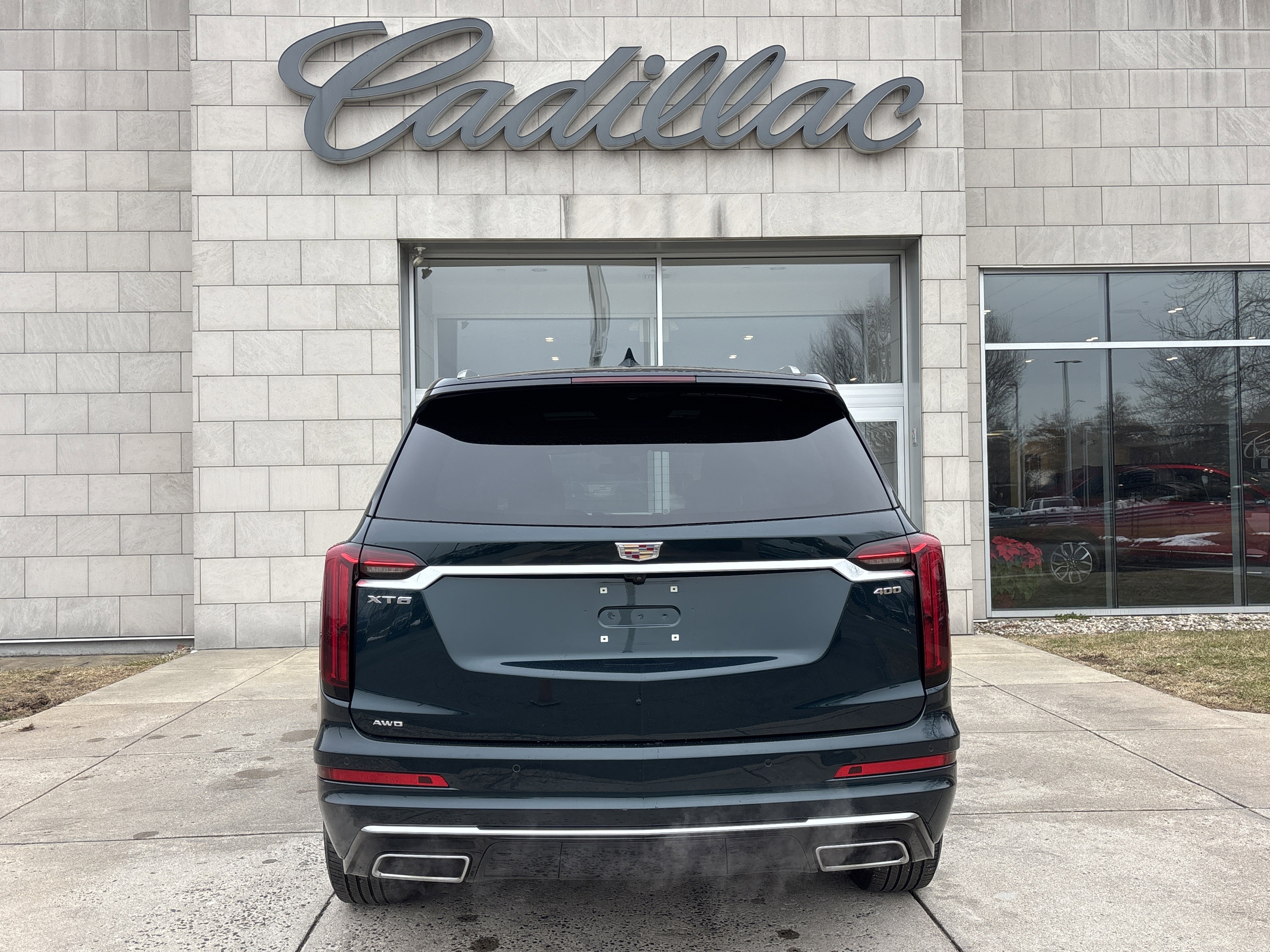 Used 2025 Cadillac XT6 Premium Luxury image 6