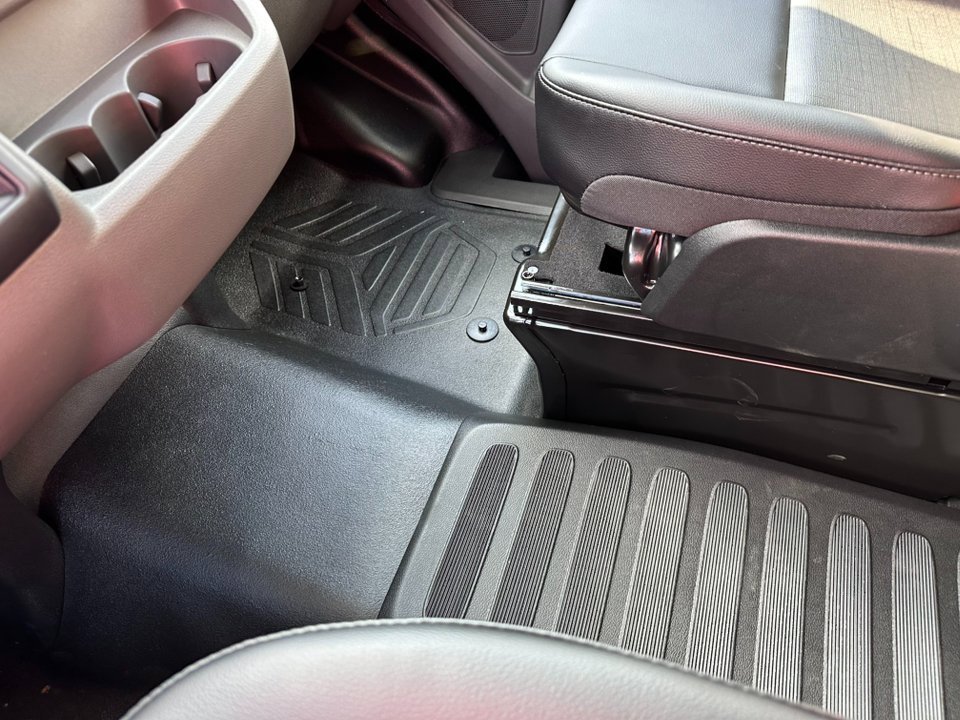 New 2026 Ford Transit 250 148 Medium Roof image 29