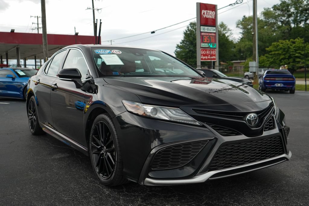 Used 2021 Toyota Camry XSE FWD image 38