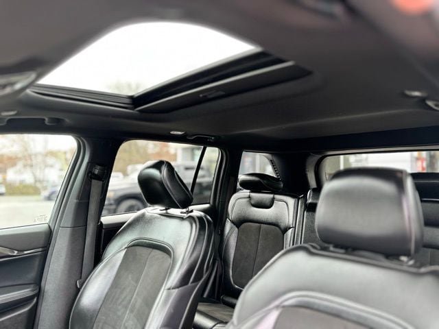 Used 2023 Jeep Grand Cherokee Altitude AWD/4WD image 12