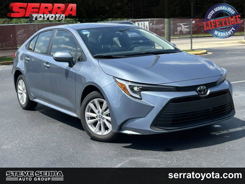 Used 2026 Toyota Corolla LE w/ LE Premium Package FWD image 1