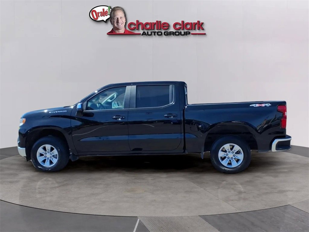 Used 2025 Chevrolet Silverado 1500 LT image 2