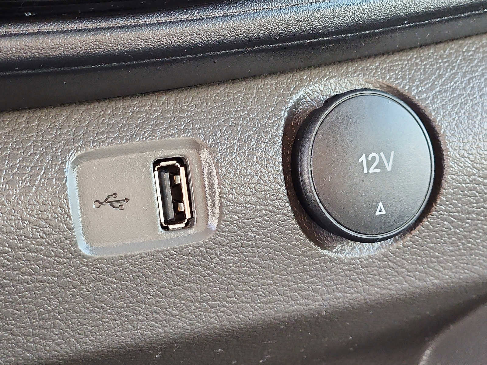 Used 2024 Ford Transit 350 XLT image 23