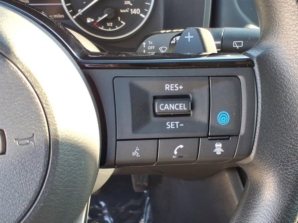 Used 2022 Nissan Rogue SV image 22